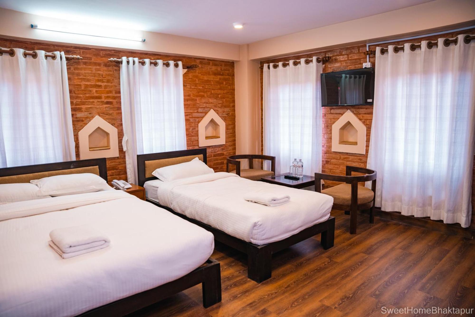 Hotel Sweet Home Bhatgoan Buitenkant foto