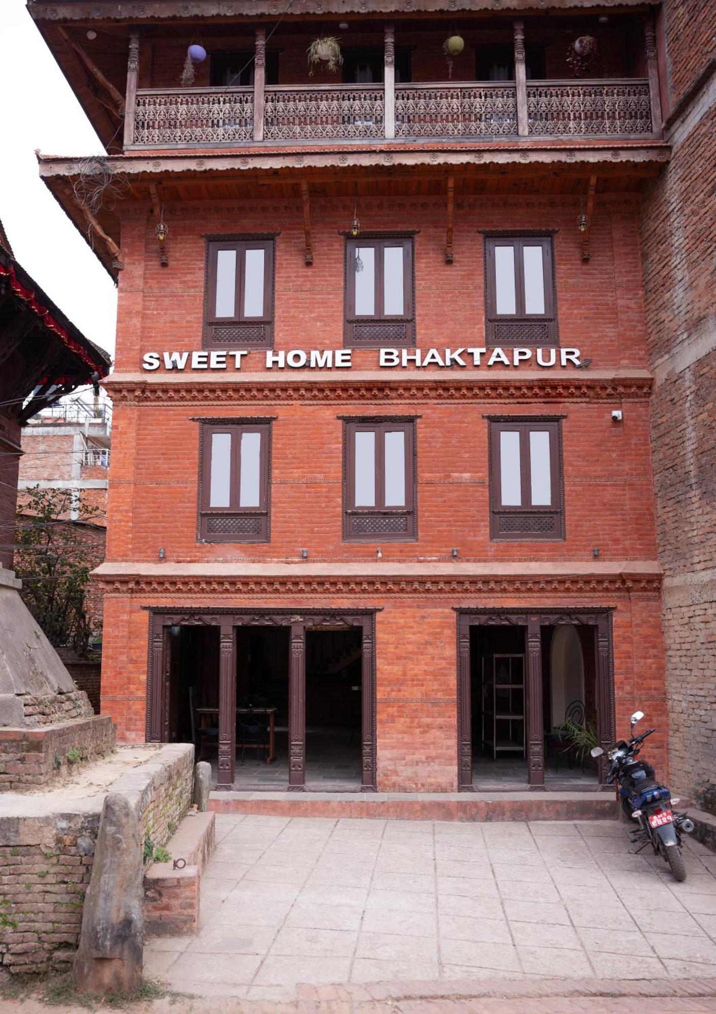 Hotel Sweet Home Bhatgoan Buitenkant foto