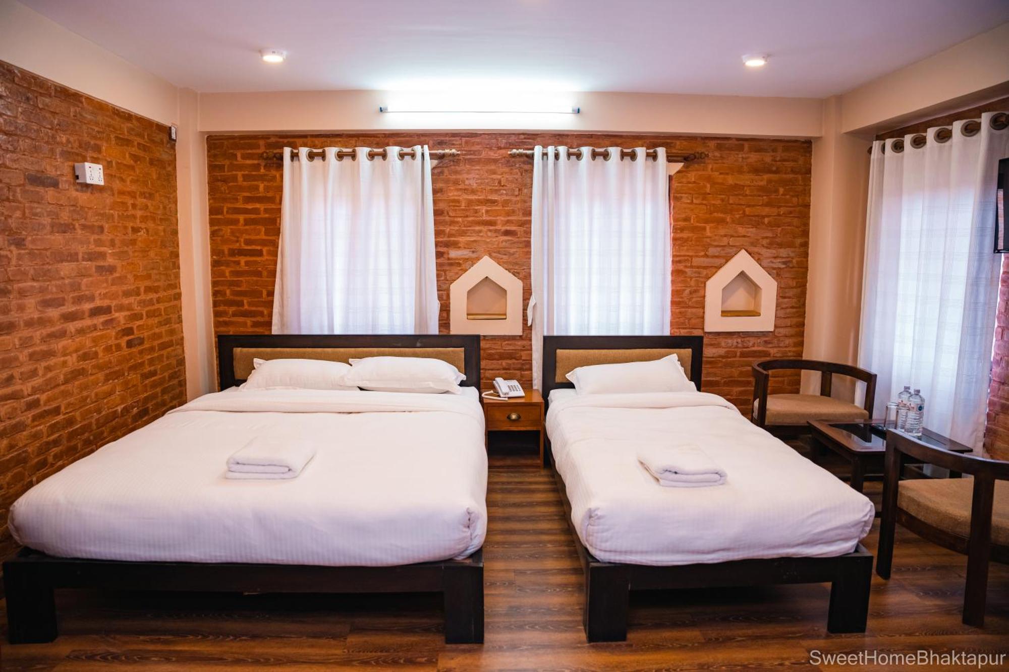 Hotel Sweet Home Bhatgoan Buitenkant foto