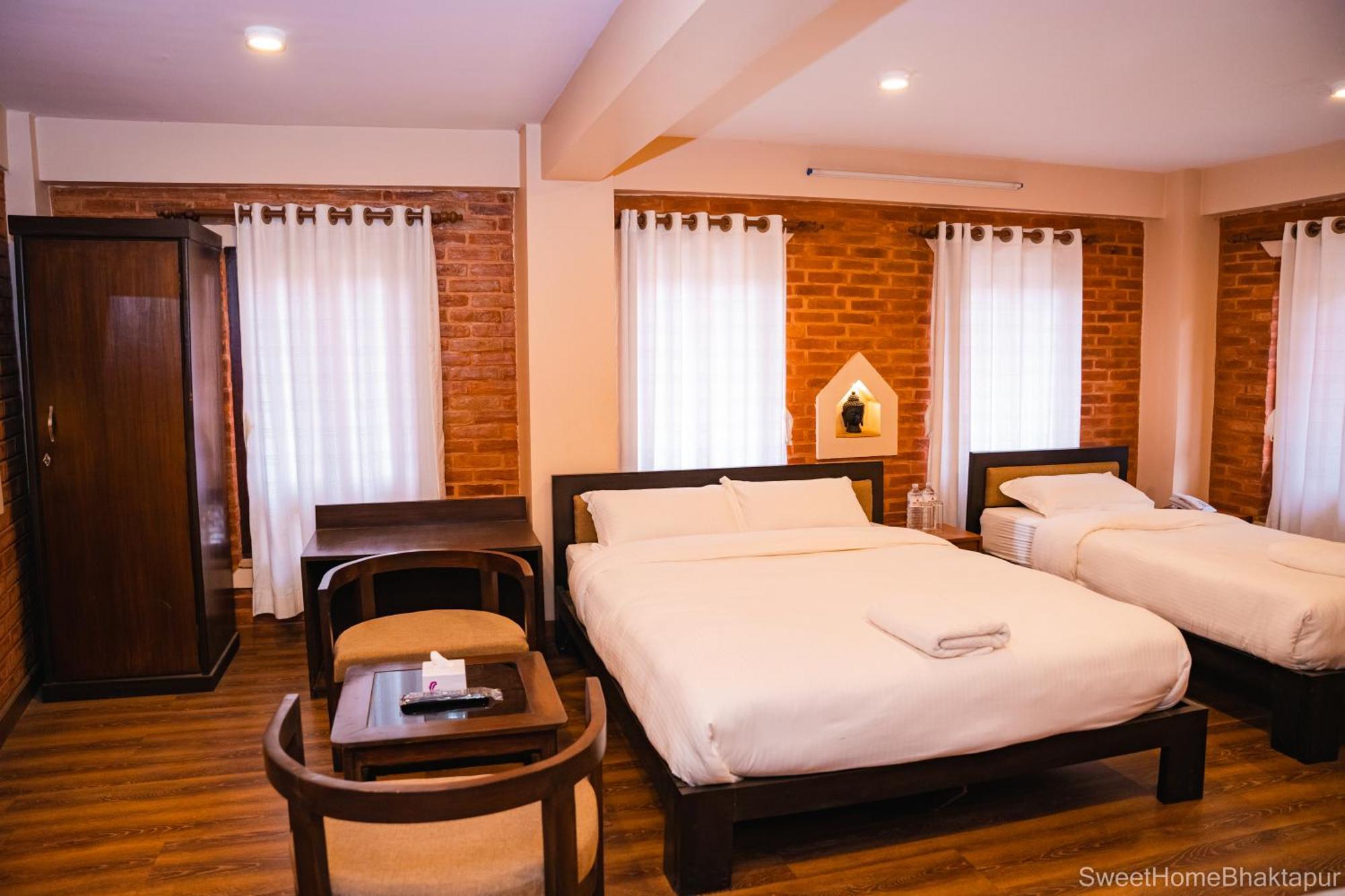 Hotel Sweet Home Bhatgoan Buitenkant foto