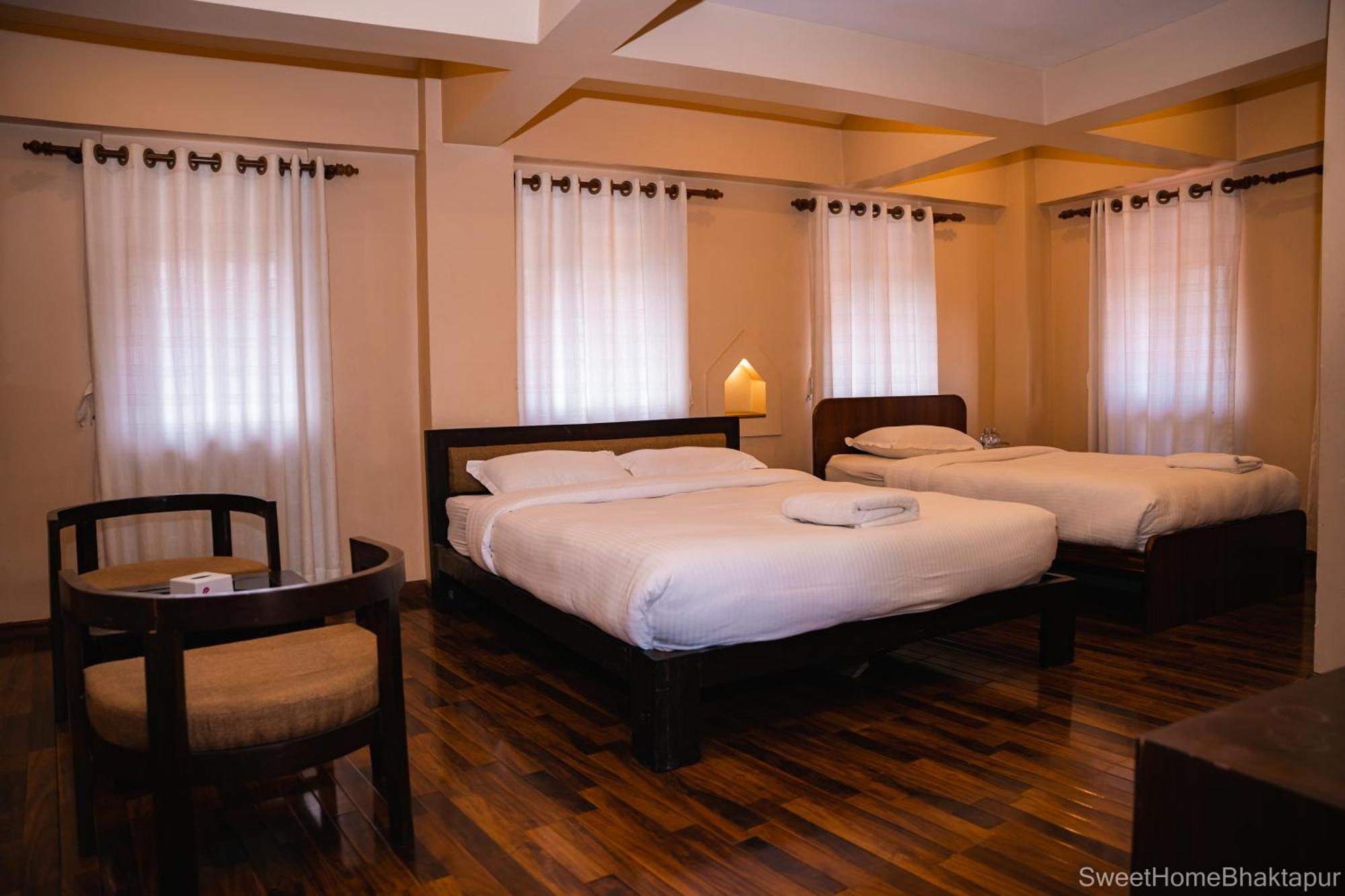 Hotel Sweet Home Bhatgoan Buitenkant foto