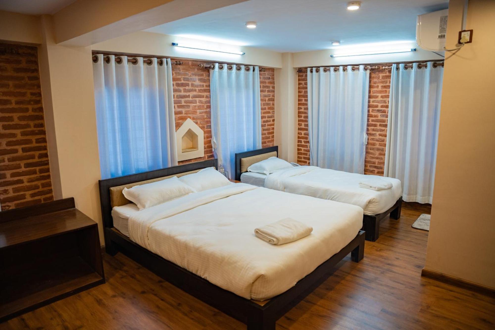 Hotel Sweet Home Bhatgoan Buitenkant foto