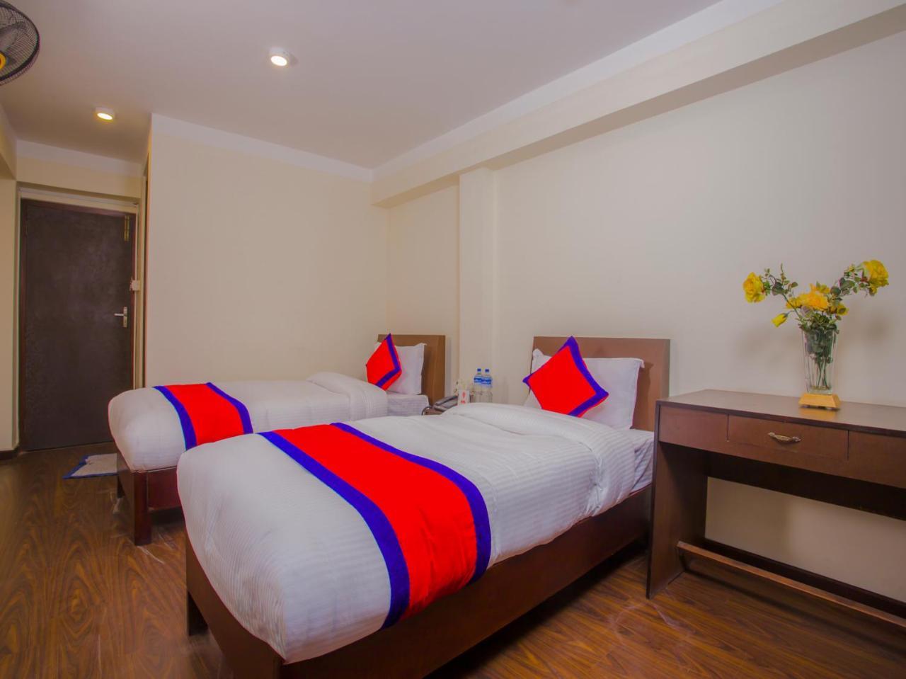 Hotel Sweet Home Bhatgoan Buitenkant foto